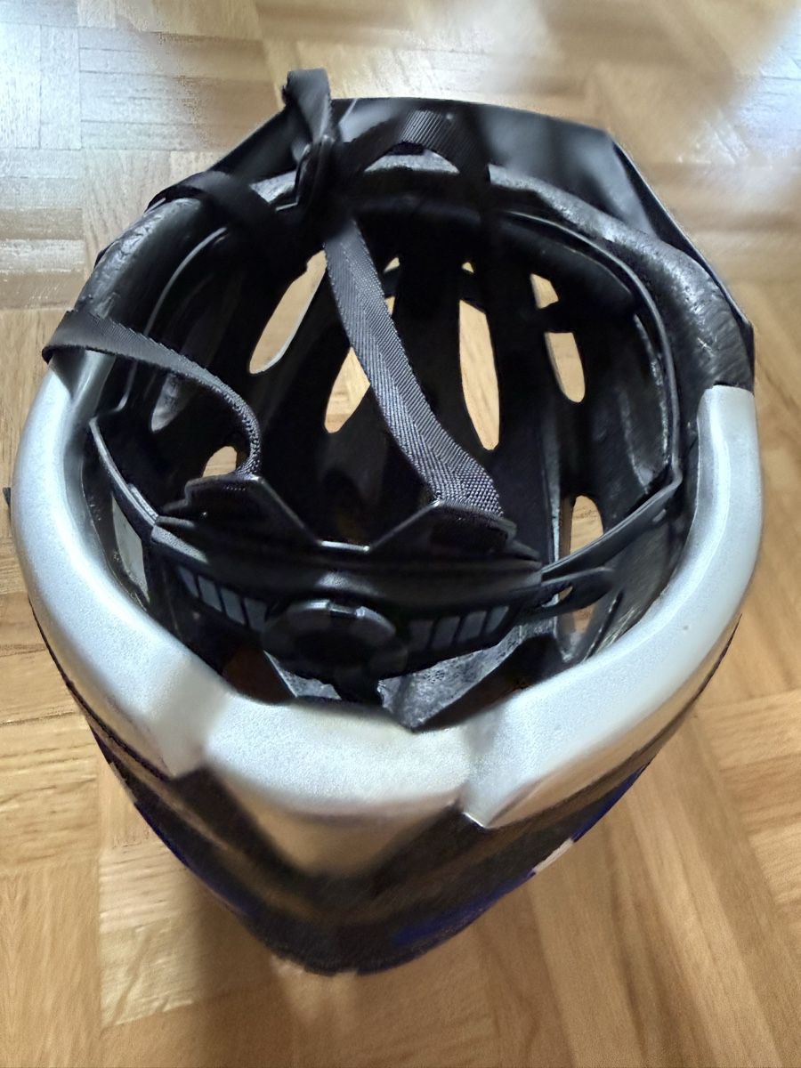 Stoke Caschi: Velohelm Stoke blau/weiss – Usato da Zürich venduto da rapido06 4