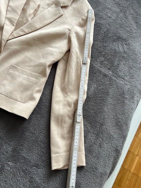 H&M Giacche: Schicke Blazer von H&M in Grösse 34 – Usato da Gossau Sg venduto da olles 4