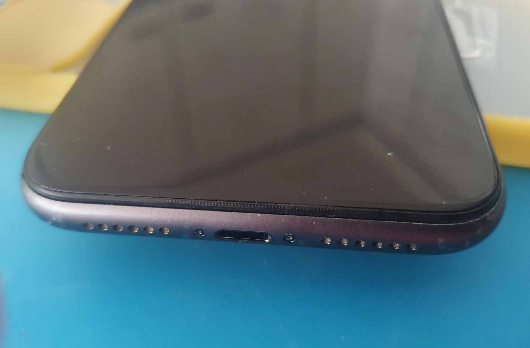 Apple Handys / Smartphones: iPhone 11 64 GB neuer Display + Zubehör  – Gebraucht aus Lützelflüh-Goldb von waespi99 9