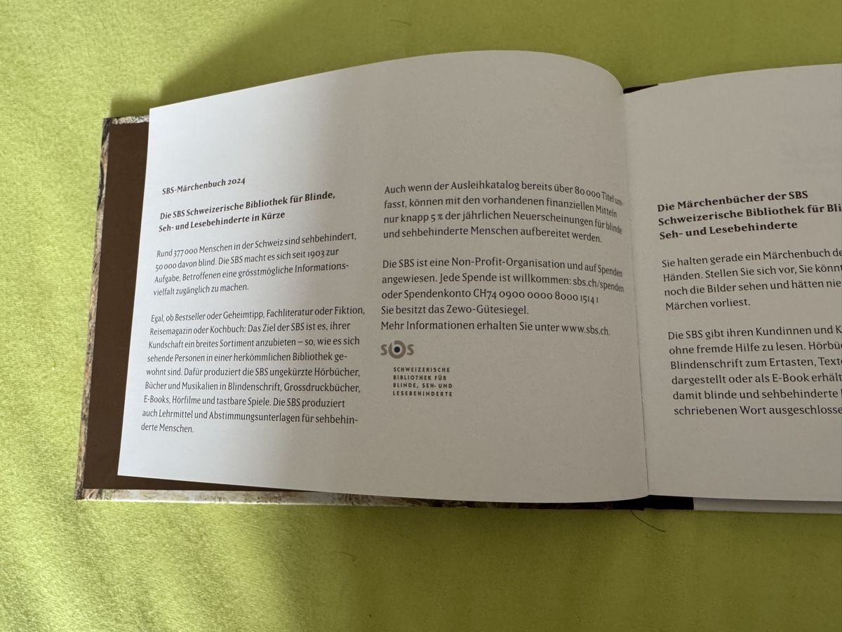 Libri: Schneewittchen und Rosenrot Kinderbuch  Märchen – Nuovo (secondo la descrizione) da Zermatt venduto da Oli4.c 2