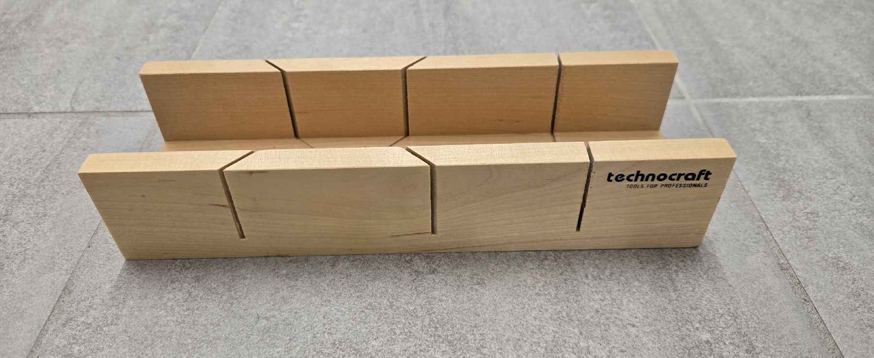 Sciablone: Technocraft Gehrungslade Schneideschablone Holz 45° – Usato da Lachen SZ venduto da LinDiscount