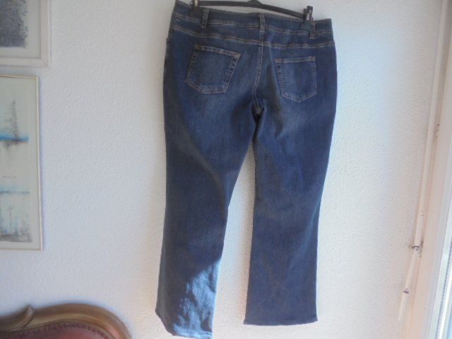 C&A Jeans: Jeans dunkelblau C&A, Gr.44 NEU – Nuovo (secondo la descrizione) da Hinwil venduto da Glasperlen