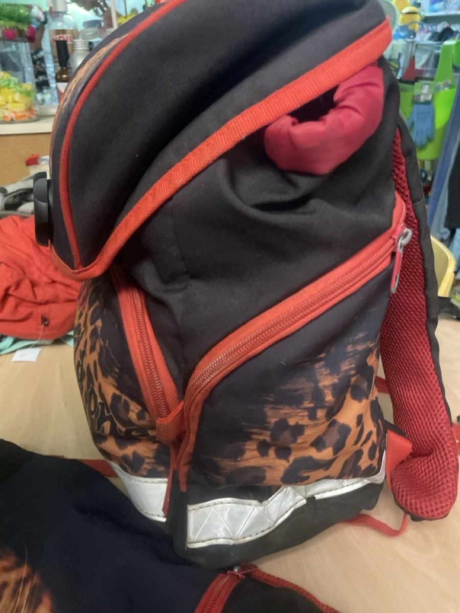 Funki Borse & Zaini: Funki Schulrucksack mit Turnbeutel Leopard  – Usato da Obergerlafingen venduto da cabo4 1