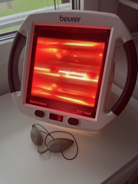 Rotlichtlampe (Gebraucht) in Cham für CHF 36 – nur Abholung auf Ricardo ...