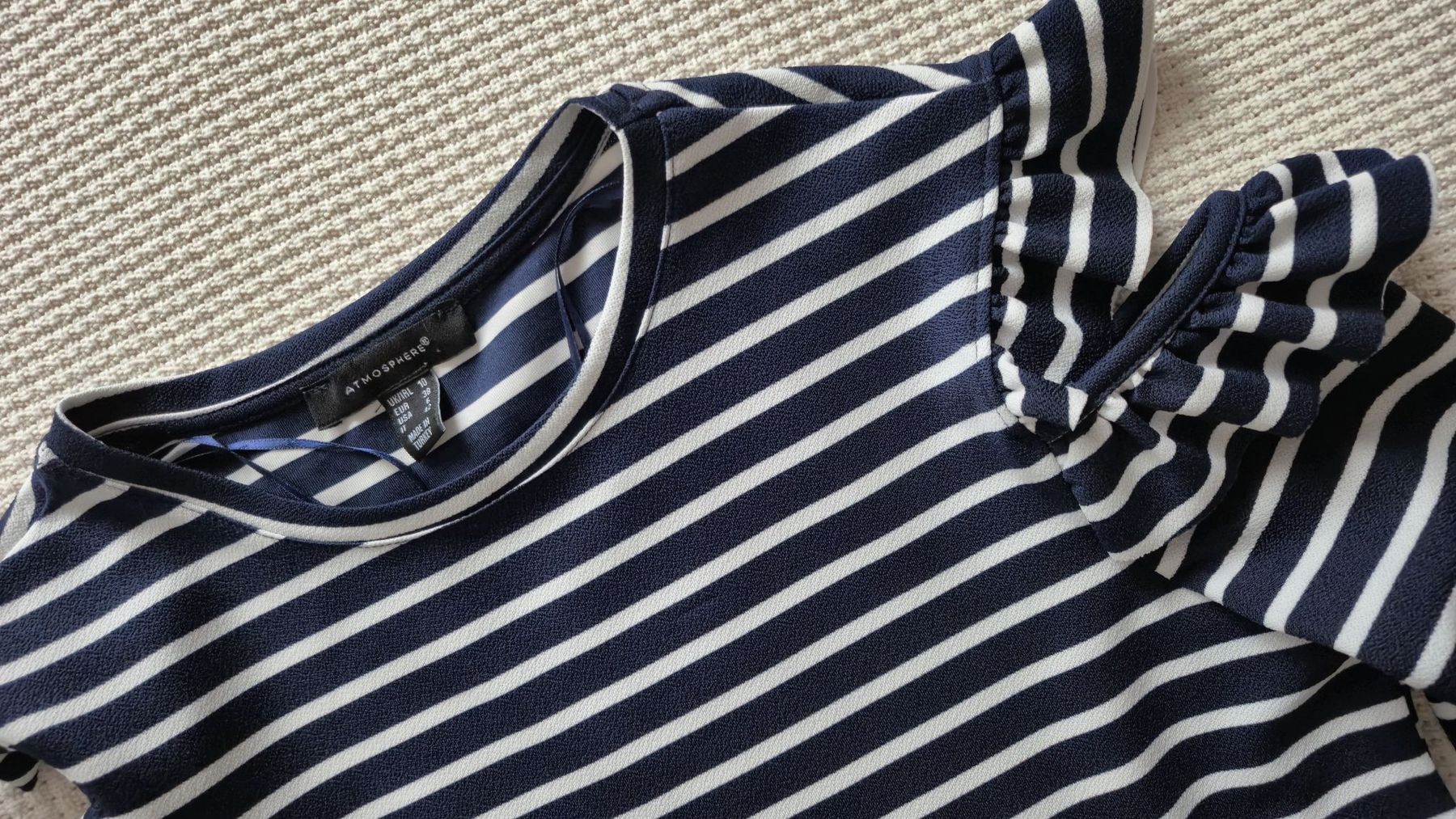 Robes: Robe Atmosphere rayée bleue blanche taille 38 – Neuf (Voir description) à Le Locle par Arya4 1