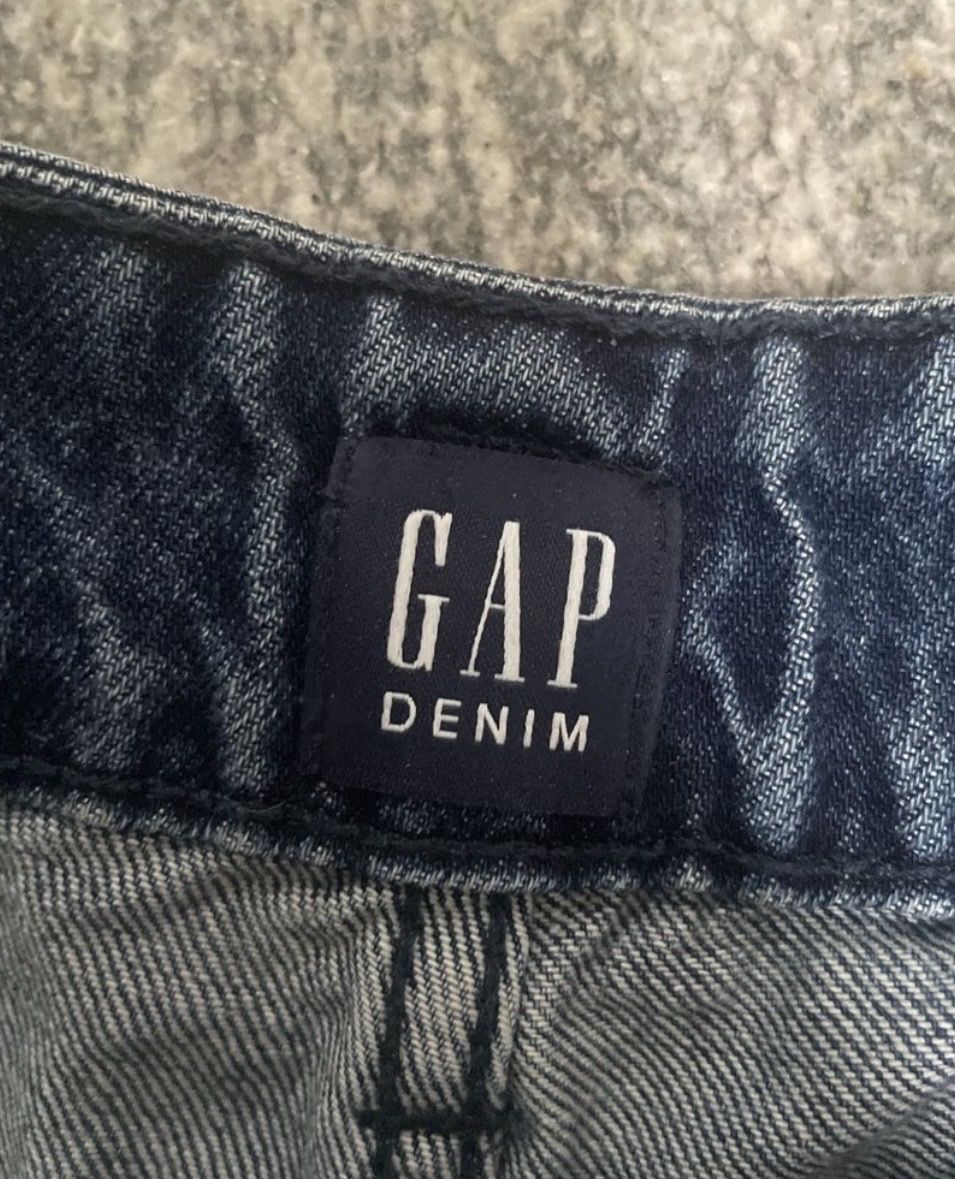 Gap Pantaloni: GAP Denim Shorts Size 27 Short Blue – Usato da Sementina venduto da NinaDel 1