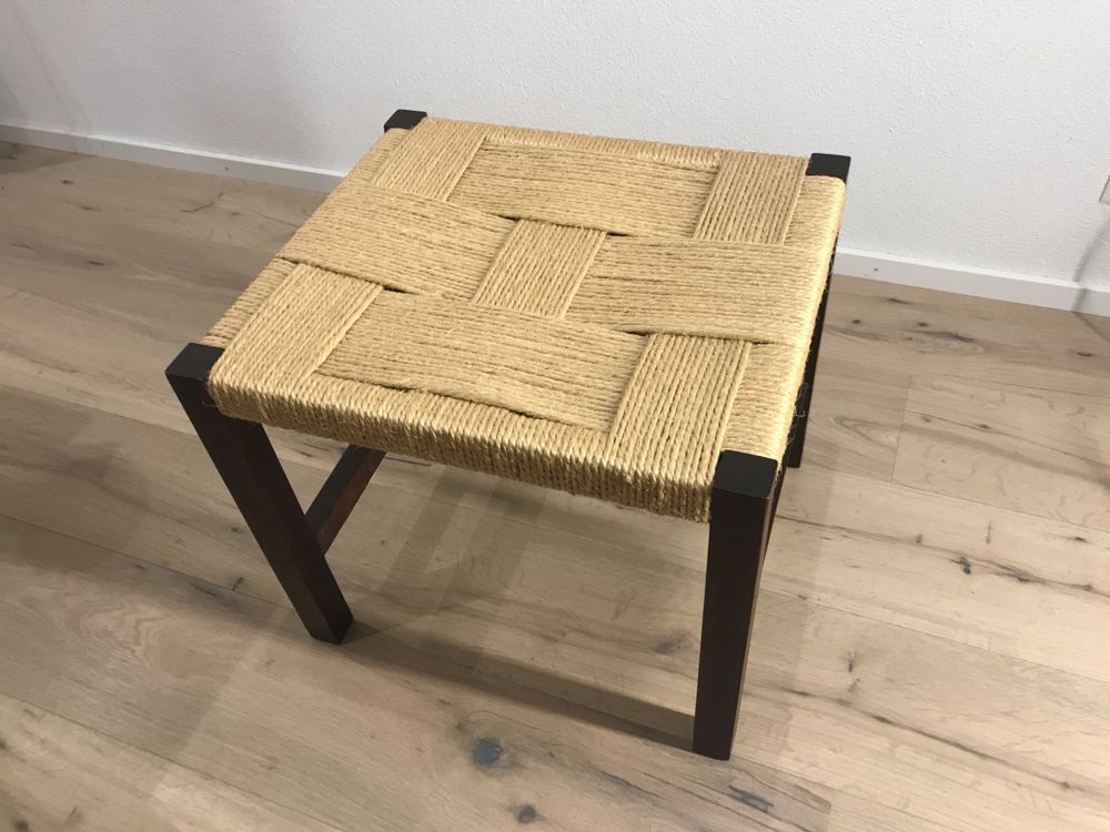 Kultiger Holzhocker mit Geflecht aus den 60er - 70er Jahren (Gebraucht ...