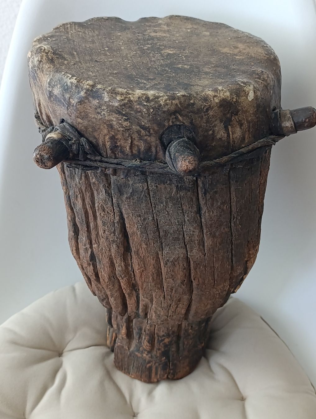 Strumenti musicali: Originale-Antike, authentische, kelchförmige Handtrommel. – Usato da Luzern venduto da sse_hph5 2