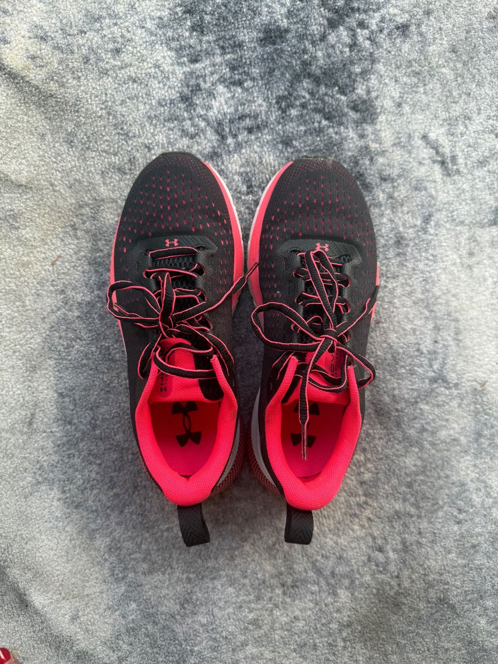 Under Armour Scarpe da donna: Under Armour Sneakers – Usato da Muttenz venduto da Bea_dbr 2