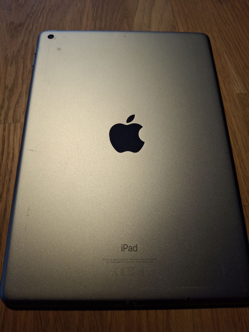 Apple Tablet PC: iPad (6. Generation) – Usato da Olten venduto da joeseph88 1