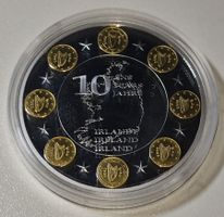 versilberte Medaille 40 mm PP, 10 Jahre Euro - Irland