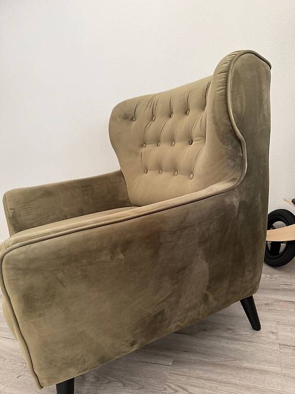 Sofas: Sofa aus olivgrünem Samt – Gebraucht aus Dällikon von kar_l5mp 2