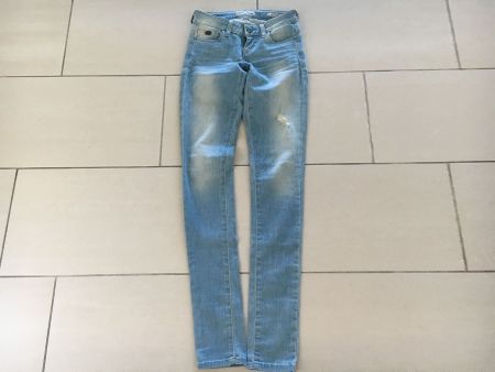 GUESS Skinny Slim Hose gr. 25,
