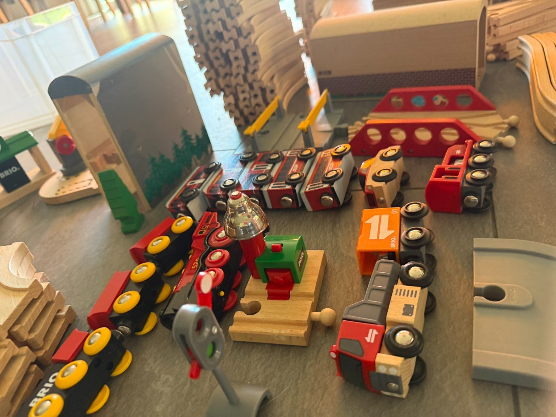 Brio Jouets: Brio Holzeisenbahn – D'occasion à Seedorf BE par Tostone
