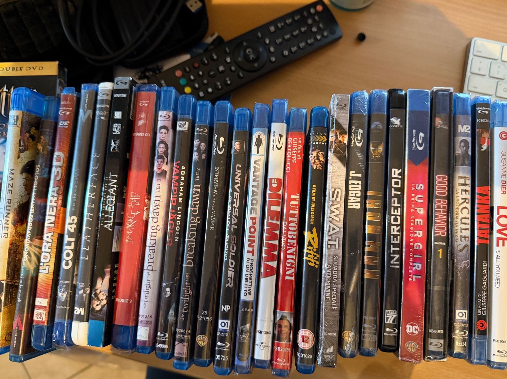 Alle DVDs: 29 Blu ray italiano e originali – Gebraucht aus Minusio von vertigoozBazar4u