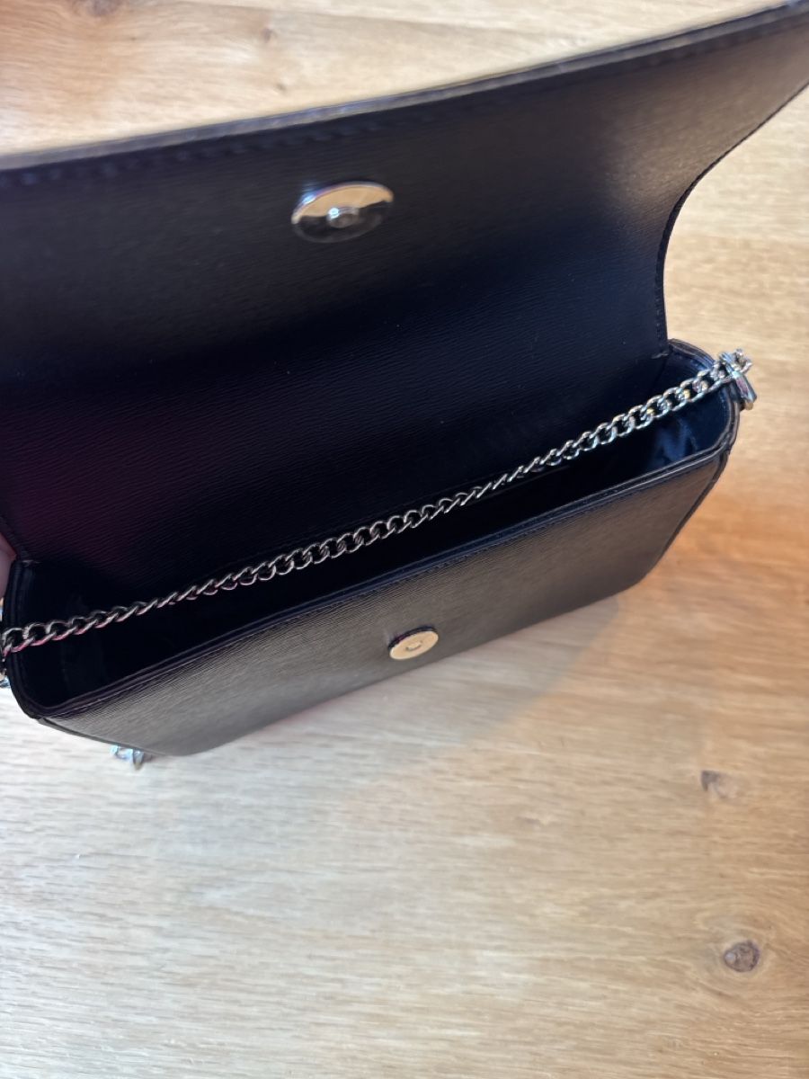DKNY Borse da donna: DKNY Handtasche Schwarz, neuwertig, – Usato da Glarus venduto da P.Hegi 1