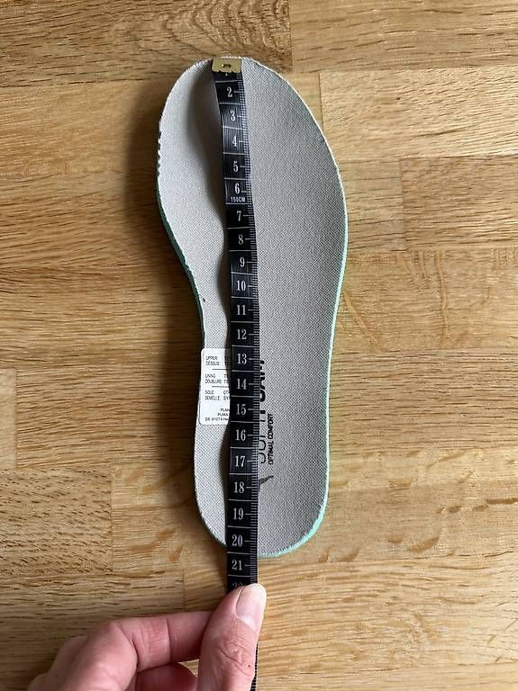 Scarpe per ragazzi: Neuwertige Puma Turnschuhe Grösse 32 – Usato da Hersiwil venduto da Sheila1986 2