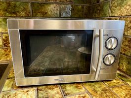 UNITED Mikrowelle mit Grill funktion guter Zustand