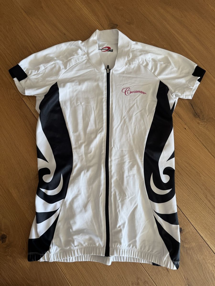 Crosswave Canottiere & Pantaloni: Sportoberteil Radfahren – Usato da Schaan venduto da kri_tsw8