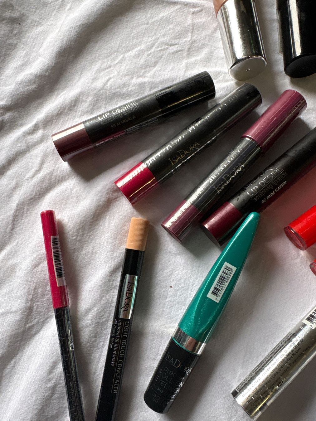 Make-up: Schminkset Isa Dora – Gebraucht aus Aarwangen von kah_79t5 1