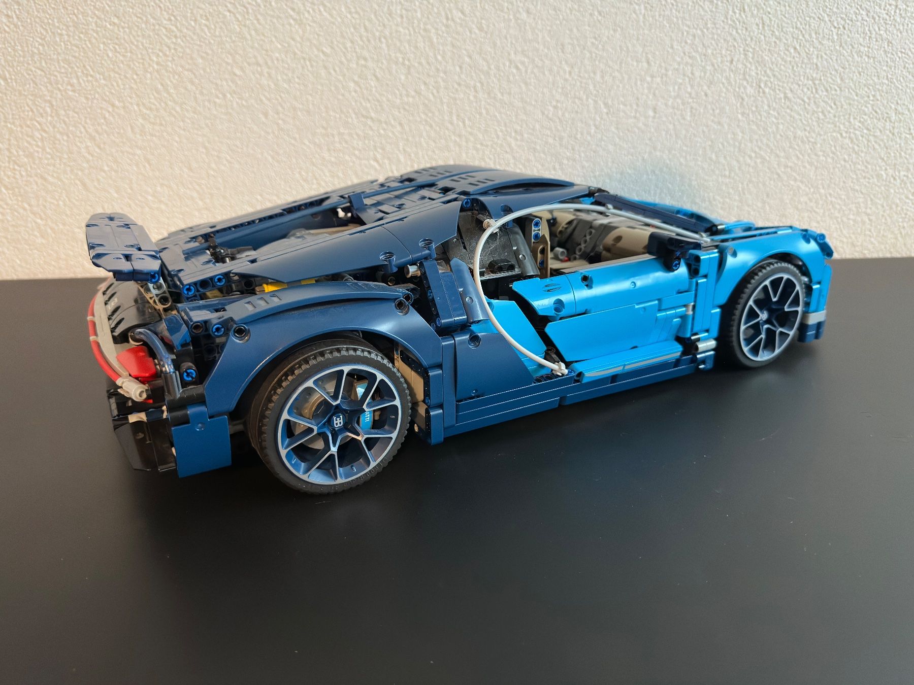 Lego Jeux de construction: LEGO Technic Bugatti Chiron - Set 42083 – D'occasion à Hittnau par LiLRabBbit 3