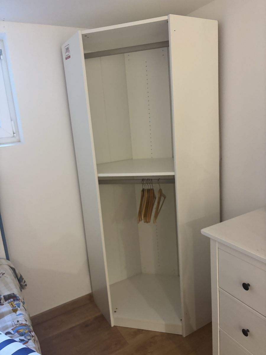 Armadi: Ikea Eck Schrank – Usato da Pratteln venduto da irgendwas1234