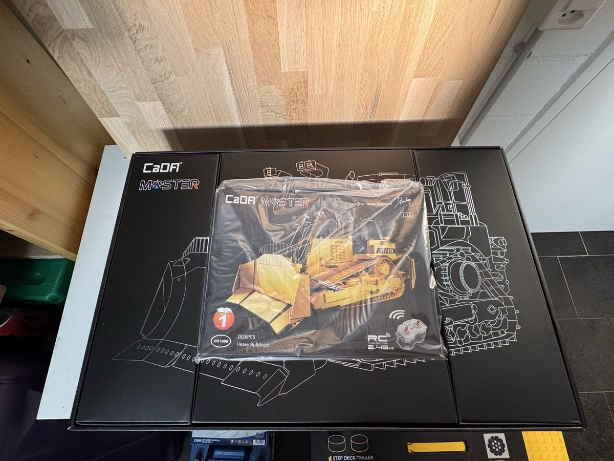 Baukästen: Cada Goliath Bulldozer C61056W ferngesteuert – Neu (gemäss Beschreibung) aus Binningen von  2