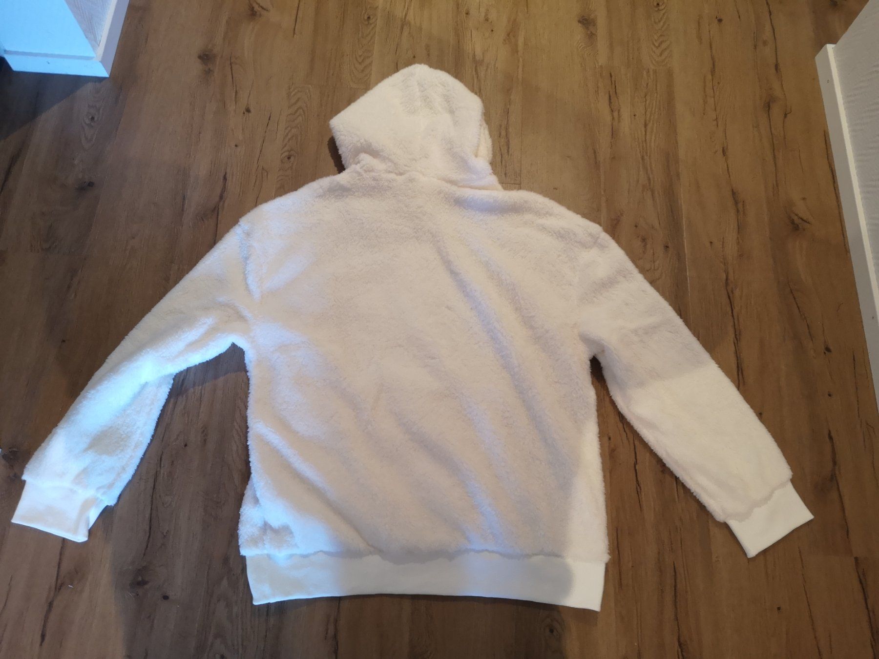 Pulls & Sweat-shirts: Flauschiger Pullover – Neuf avec emballage d'origine à Büttikon AG par PAM120319 3