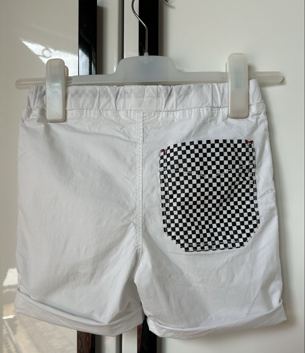 Benetton Pantaloni: Bermuda in cotone Benetton – Usato da Castel San Pietro venduto da Moregi 3