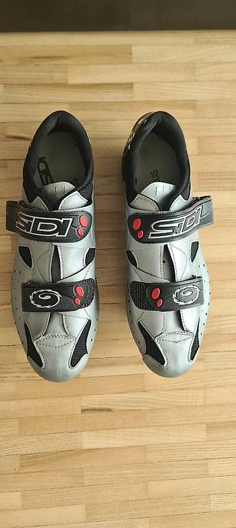 Chaussures hommes: Sidi Bikeschuh mit Klick Gr. 45 – D'occasion à Luzern par Nika.Rock