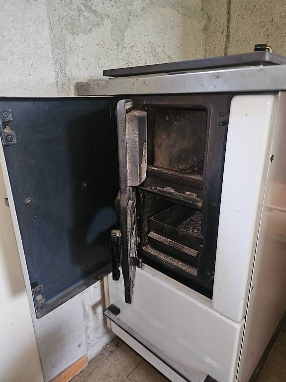Cuisinières: Holz Herd "Sarina" – D'occasion à St. Gallen par Derhammer 2