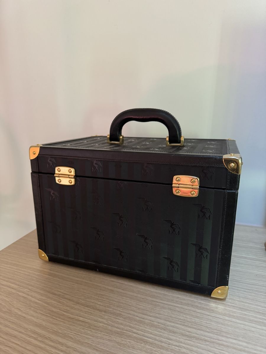 Maison Mollerus Custodie per cosmetici: Maison Mollerus Beautycase Koffer Canvas Schwarz – Usato da Aesch BL venduto da comven 3