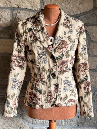 Herbstlicher Blazer mit Blumenmuster Gr. 36