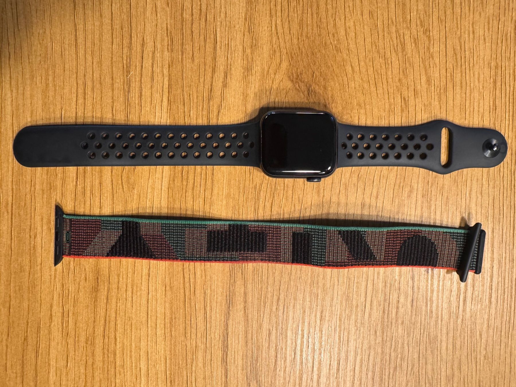 Apple Smartwatch: Apple Watch SE 1 Nike edition – D'occasion à Dietikon par TschanzMatteo