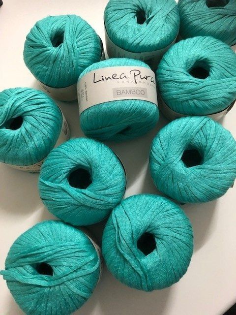 Bamboo Superine tinto a mano – verde – su 60% lana vergine / 25% bambù in viscosa/15% poliammide (lana vergine australiana 22 micron, senza mulesing) 100 g/400 m