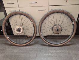 DT Swiss G1800 Gravel Wheelset with Tires and Disc and 10-45