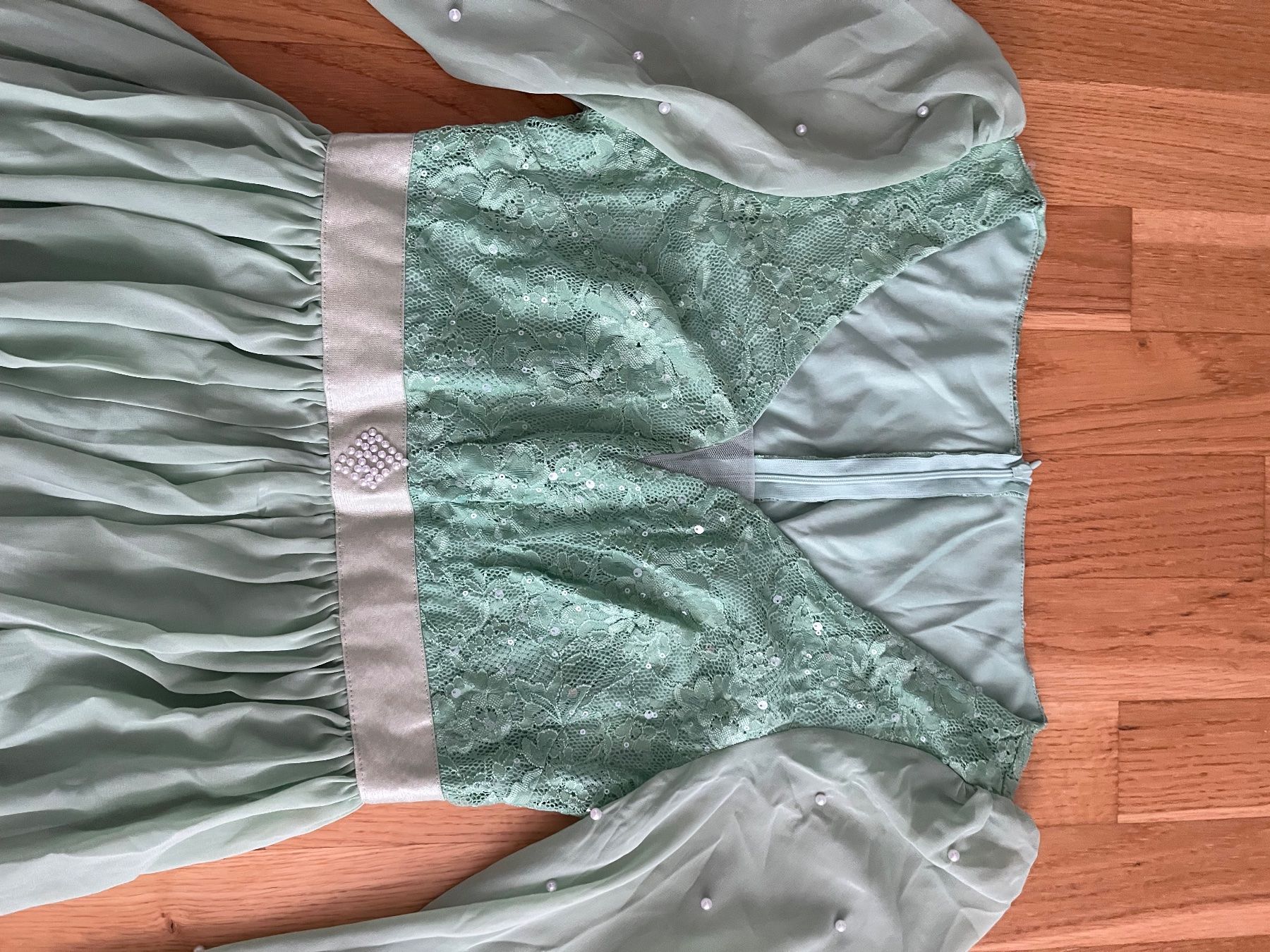 Kleider: Langes Kleid mintgrün mit Spitze – Neu (gemäss Beschreibung) aus Sursee von hor_gwb5 1