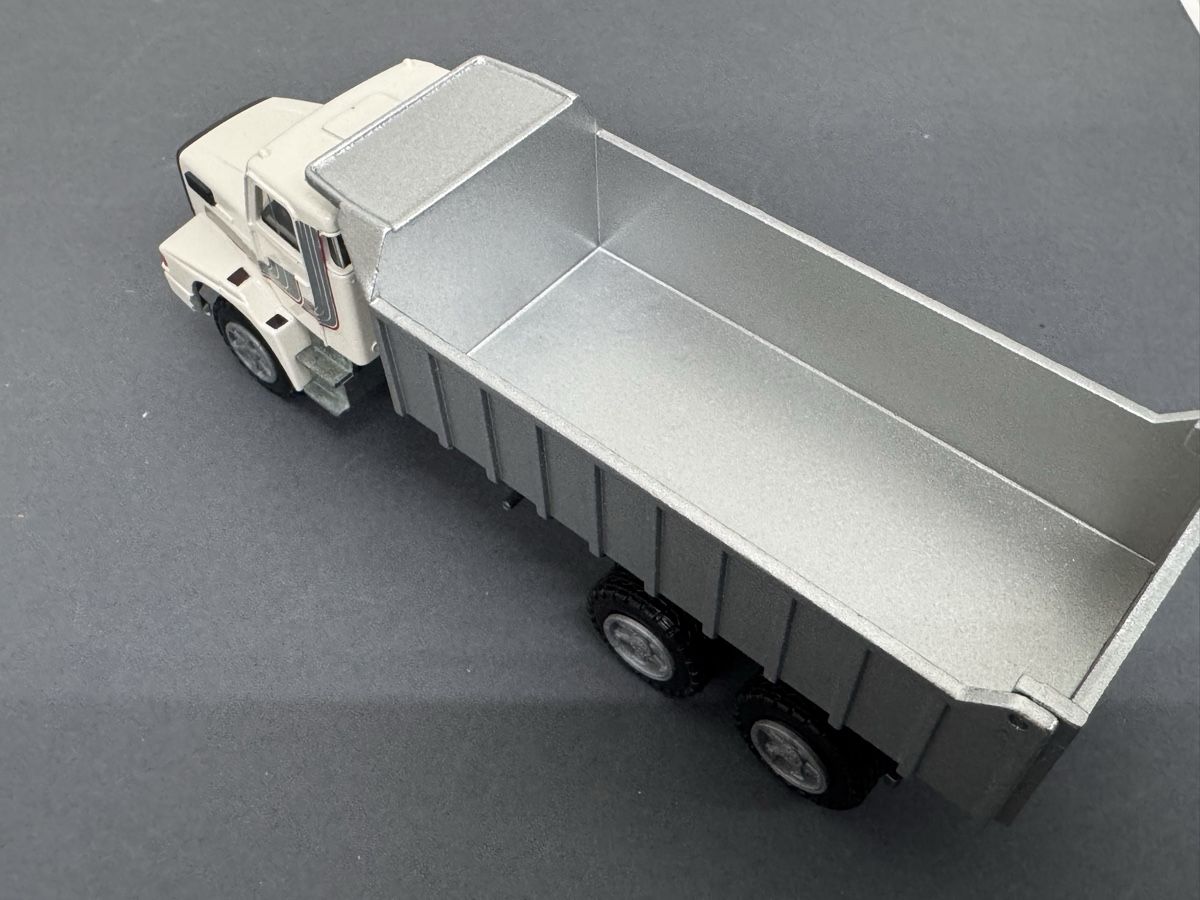 Conrad Kit di modellismo & Modellini statici: Volvo NL12 Brasil Kipper Conrad 1:50 – Usato da Luzern venduto da aa43modelcars-Luzern 3