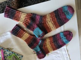 handgestrickte socken