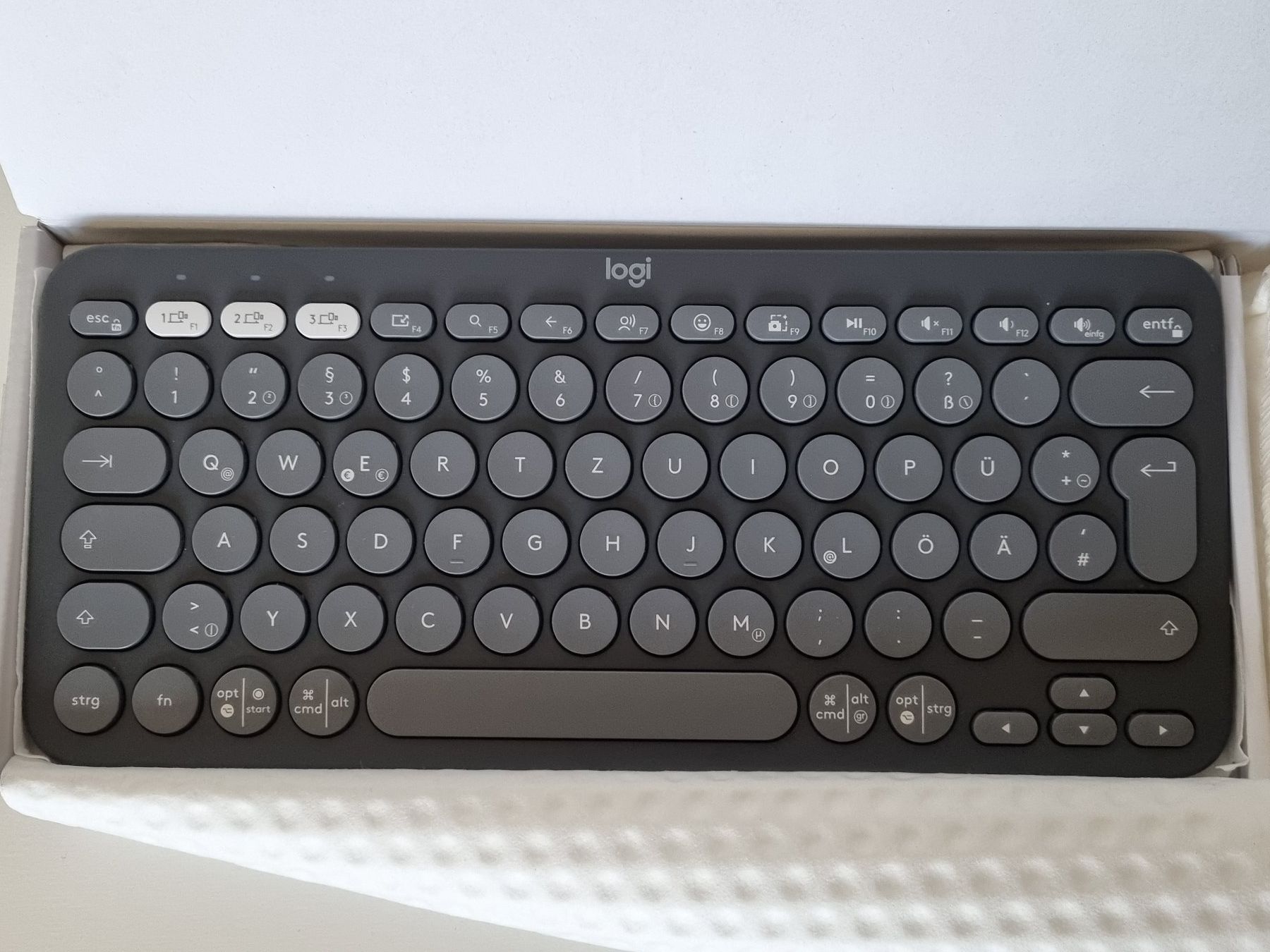 Logitech Tastaturen: Tastatur PEBBLE 2 Logitech DEU – Gebraucht aus Muri AG von Dongle0
