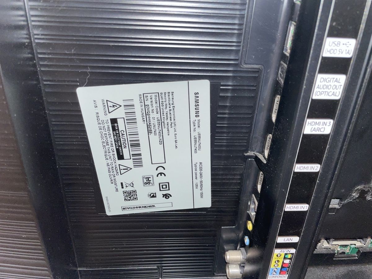 Samsung Televisori: Téléviseur Samsung UE55NU7400 avec télécommande incluse – Usato da Courchapoix venduto da gil_5jwt 5