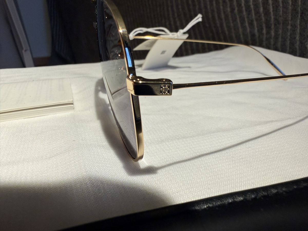Givenchy Occhiali & Lenti: Givenchy Sunglasses Aviator Gold New – Nuovo e nell'imballaggio originale da Wädenswil venduto da BebaGlow 3
