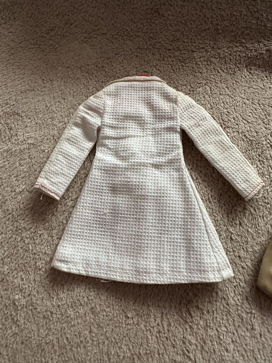Bambole: Barbie Coat 1972 – Usato da Herbriggen venduto da Sehrazade 2