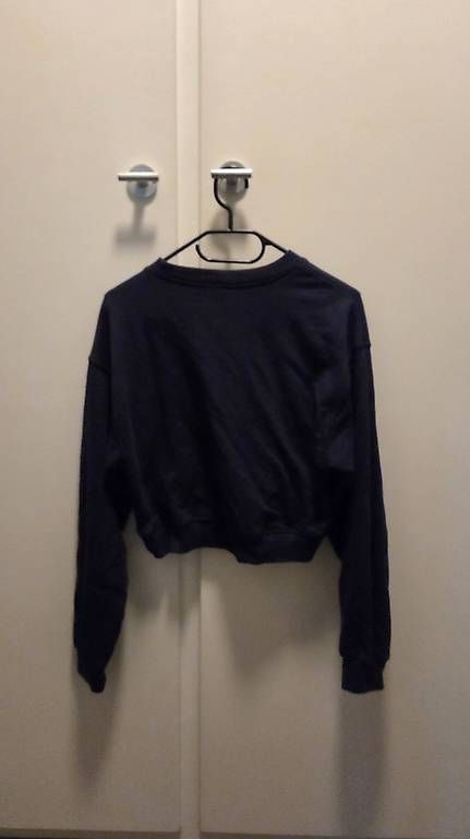 H&M Pullover & Sweatshirts: Crop Sweater, S/36 – Gebraucht aus Bern von nigq 1