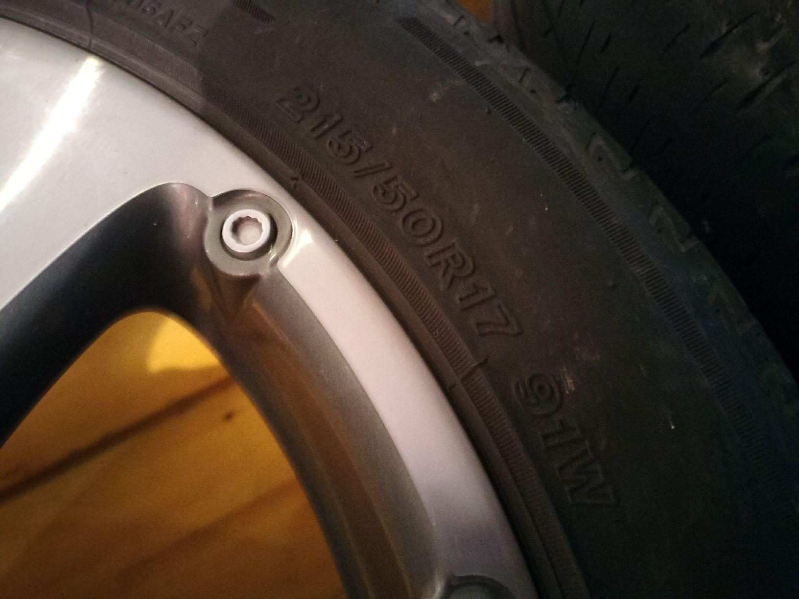 Pneumatici & Ruote complete: VW Turan Räder – Usato da Sempach venduto da Klara9 5