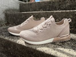 Neu, Damen Sneaker 41 ohne Schnüren!