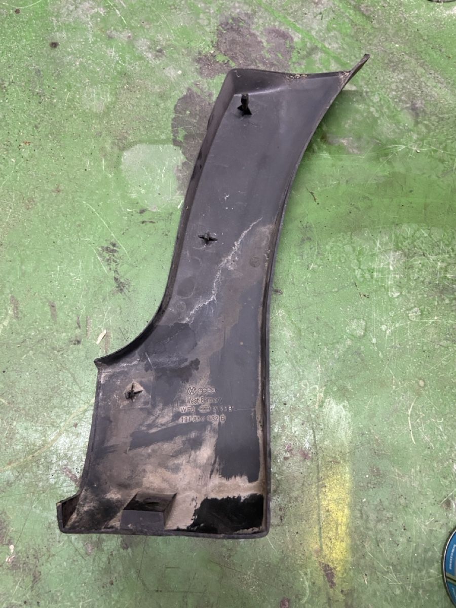 Tutti pezzi di ricambio auto: VW Golf 2 Radlaufverkleidung – Usato da Hettiswil venduto da Lukezero02 1