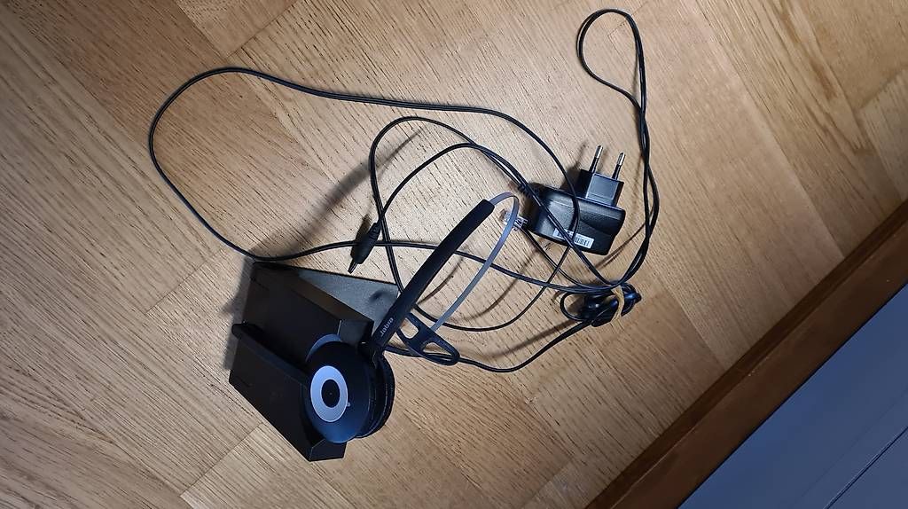 Cuffie: Headset – Usato da Zuerich venduto da Manu_bu 1