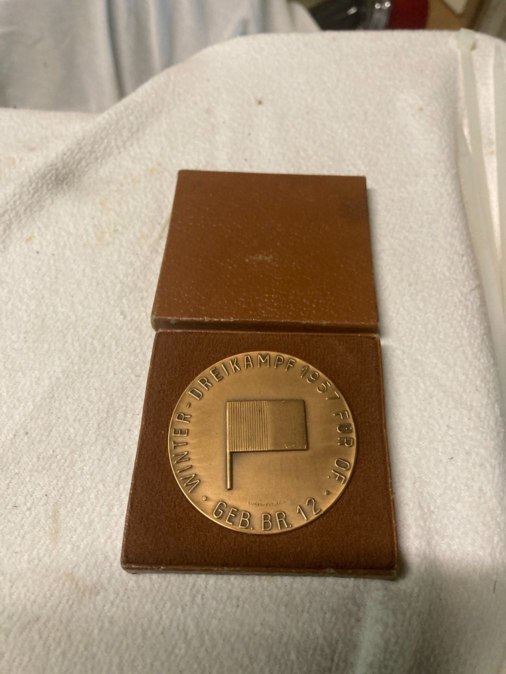Medaillen: Medaille Schweizer Armee – Gebraucht aus Filzbach von Sugi7 1