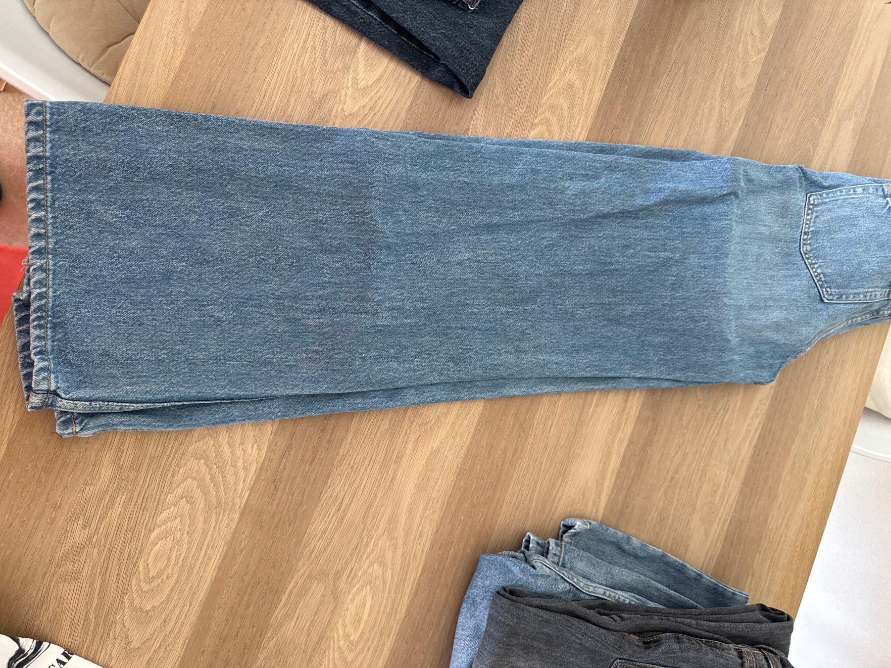Jeans: 2x Jeans BERSHKA Grösse 34 – Usato da Lufingen venduto da TaZan01 2